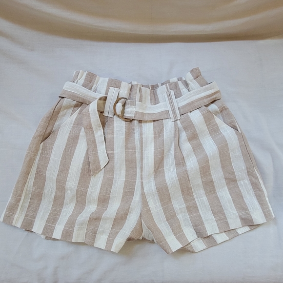 WINSOR roughed belted waist Linen short shorts with pockets XSMALL - Picture 3 of 7
